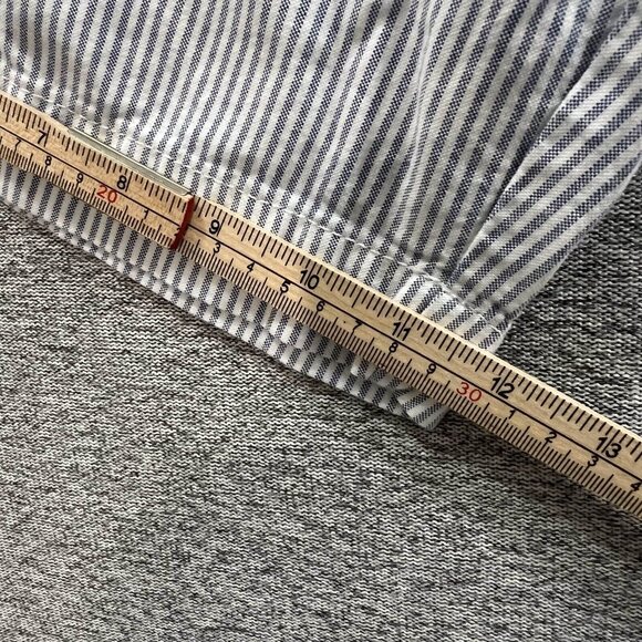 Tommy Hilfiger Chino Shorts Men Sz 38 White Blue Striped Mid Rise Casual Cotton - Picture 8 of 11